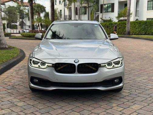 2018 BMW 320 i