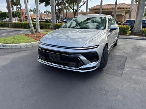 2025 Hyundai SONATA SEL