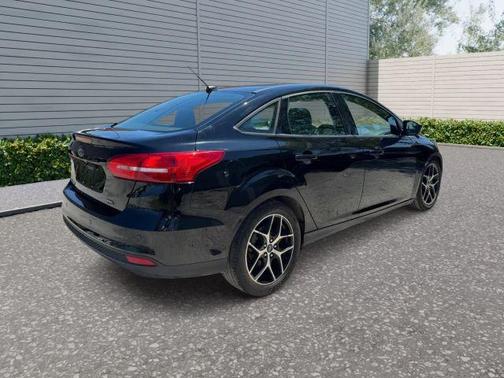 Black 2018 Ford Focus SEL