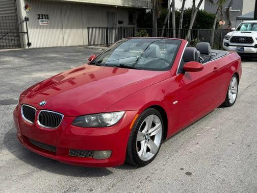 Red 2007 BMW 335 i
