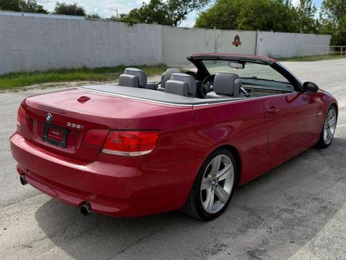 Red 2007 BMW 335 i