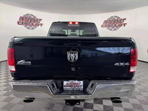 2017 RAM 1500 SLT