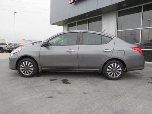 2017 Nissan Versa 1.6 SV