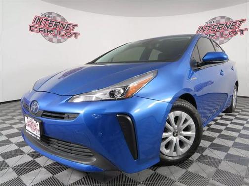 2021 Toyota Prius LE