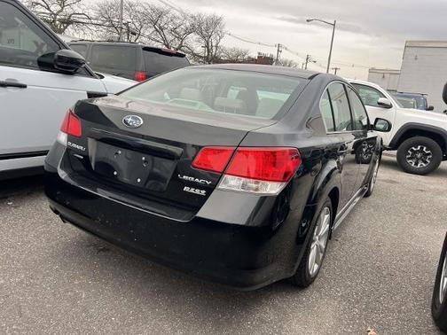 2013 Subaru Legacy 2.5i Premium