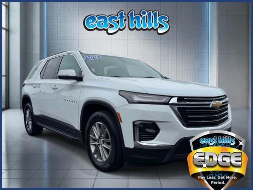 Summit White 2023 Chevrolet Traverse LT Cloth