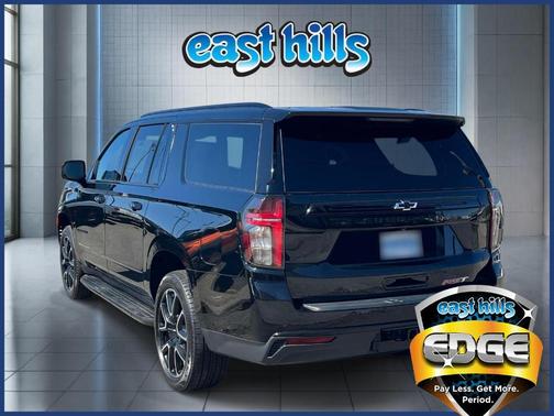 2023 Chevrolet Suburban RST