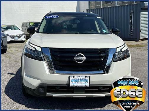 2022 Nissan Pathfinder Platinum