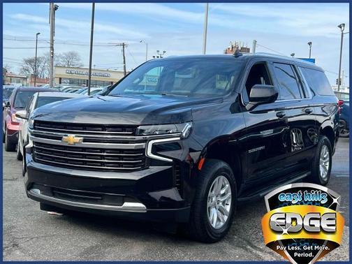 2023 Chevrolet Suburban LT