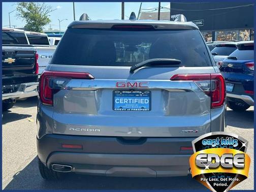 2022 GMC Acadia AT4