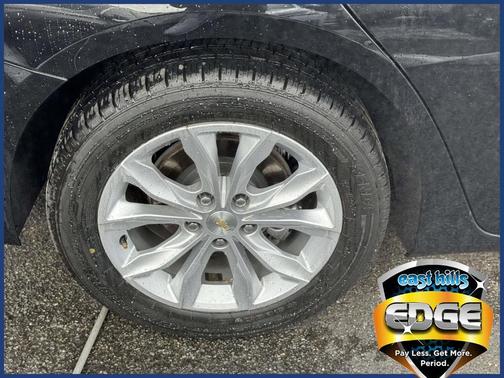 Mosaic Black Metallic 2023 Chevrolet Malibu LT