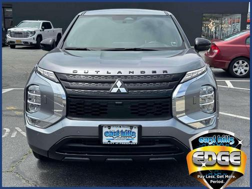 2023 Mitsubishi Outlander SE Black Edition