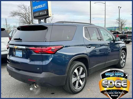 2022 Chevrolet Traverse LT Leather