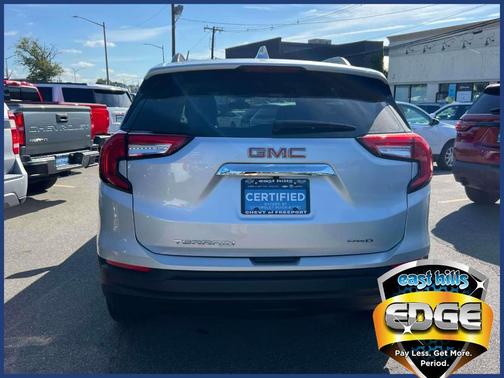 2022 GMC Terrain SLE