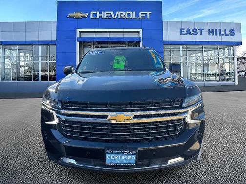 2023 Chevrolet Suburban LT