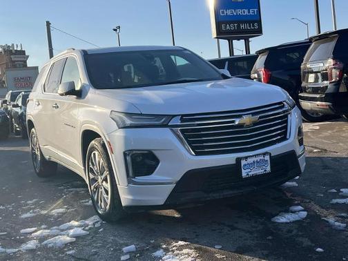 2023 Chevrolet Traverse Premier