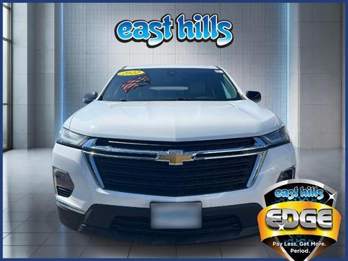 Summit White 2022 Chevrolet Traverse LS