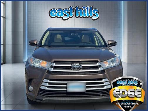 Toasted Walnut Pearl 2019 Toyota Highlander XLE