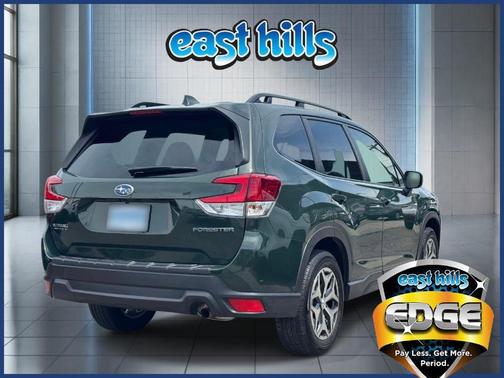 Cascade Green Silica 2023 Subaru Forester Premium
