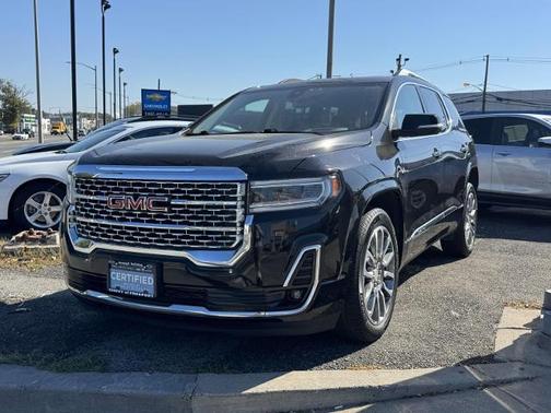 2023 GMC Acadia Denali
