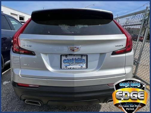 2022 Cadillac XT4 Luxury