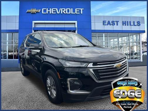 2022 Chevrolet Traverse LT Cloth