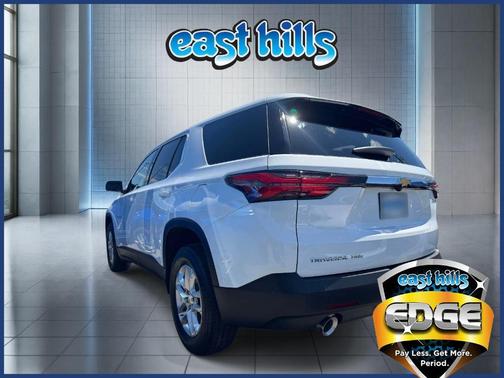 Summit White 2023 Chevrolet Traverse LS