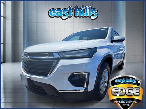 Summit White 2023 Chevrolet Traverse LS