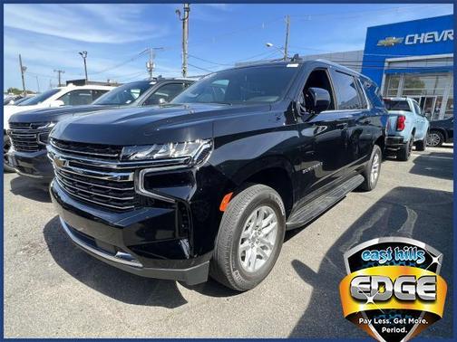 2023 Chevrolet Suburban LT