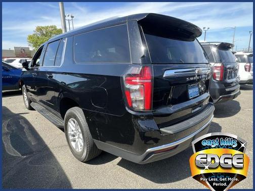 2023 Chevrolet Suburban LT