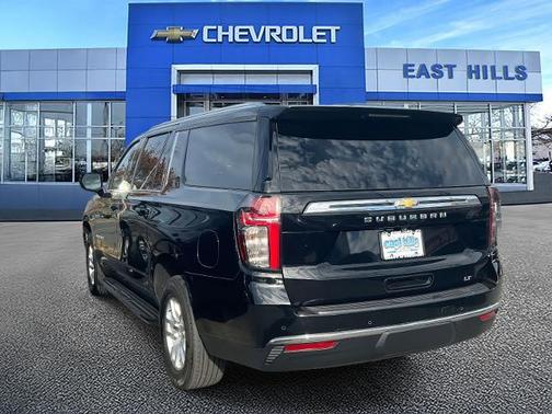 2024 Chevrolet Suburban LT