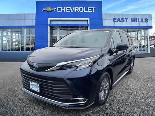 2022 Toyota Sienna XLE