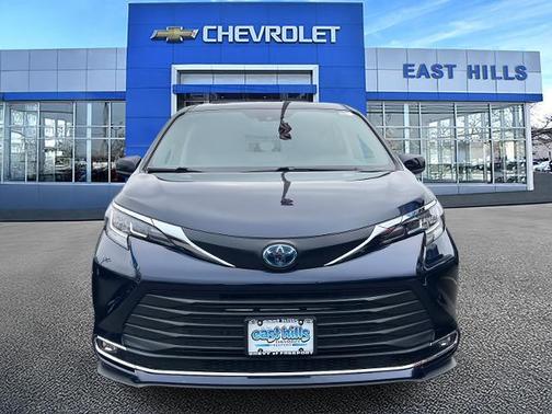 2022 Toyota Sienna XLE