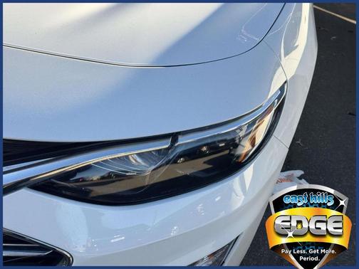 Summit White 2023 Chevrolet Malibu LT