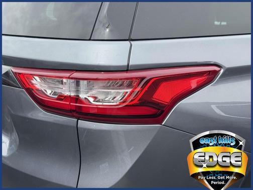 Satin Steel Metallic 2021 Chevrolet Traverse LT Cloth