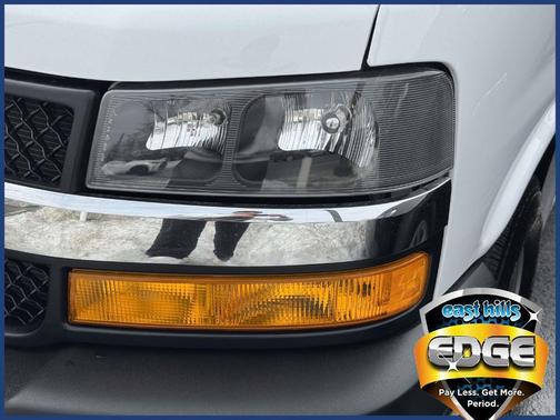 2025 Chevrolet Express 3500 LT