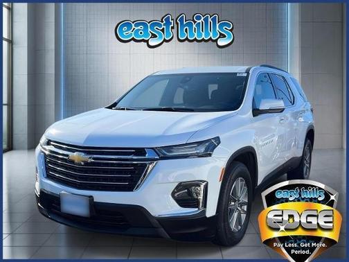 Summit White 2023 Chevrolet Traverse LT Cloth