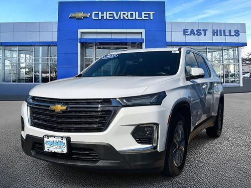 2022 Chevrolet Traverse LT Cloth