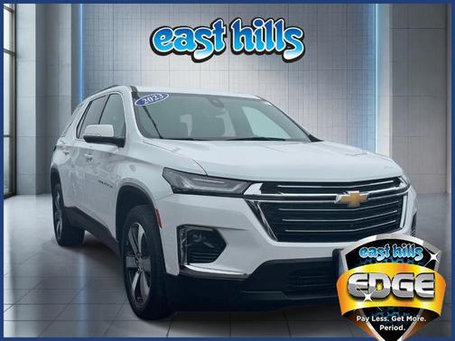 Summit White 2023 Chevrolet Traverse LT Leather