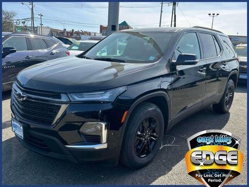 2022 Chevrolet Traverse LT Leather