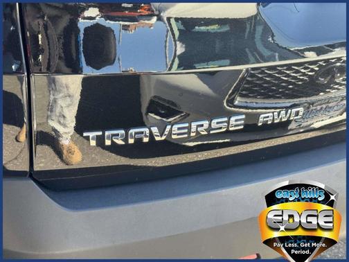 Mosaic Black Metallic 2023 Chevrolet Traverse LT Cloth