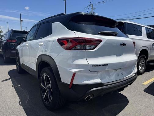 Summit White 2023 Chevrolet Trailblazer RS