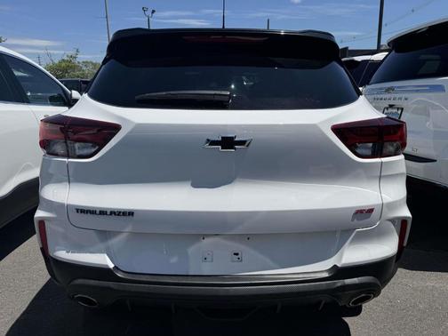 Summit White 2023 Chevrolet Trailblazer RS