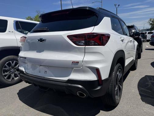 Summit White 2023 Chevrolet Trailblazer RS