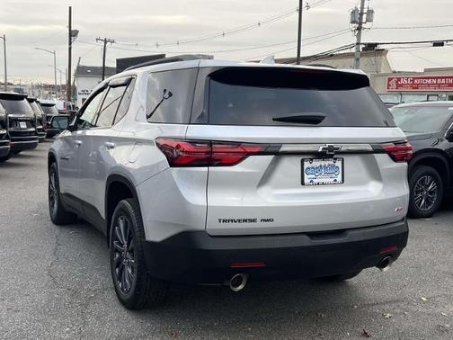 2022 Chevrolet Traverse RS