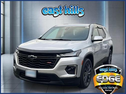 Silver Ice Metallic 2022 Chevrolet Traverse RS
