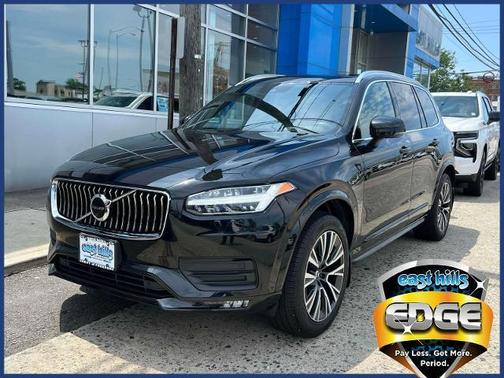 2021 Volvo XC90 T6 Momentum 7 Passenger