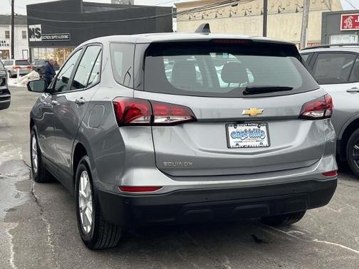 2023 Chevrolet Equinox LS
