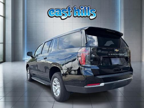 Black 2025 Chevrolet Suburban LT