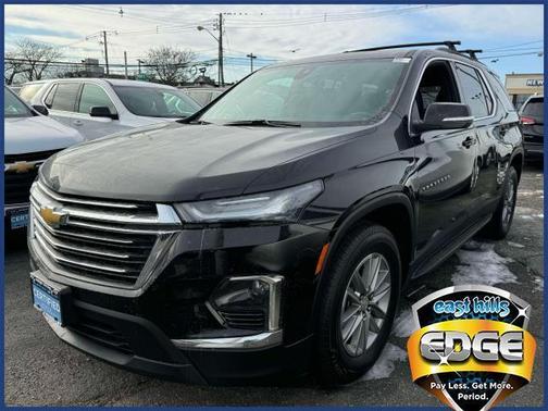2022 Chevrolet Traverse LT Leather